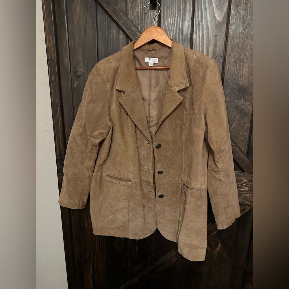 D&Co 100% leather button up jacket, ladies XL